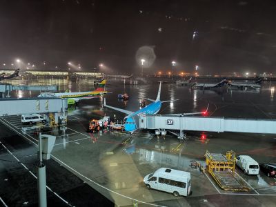 Aéroport de Moscou-Cheremetievo la nuit