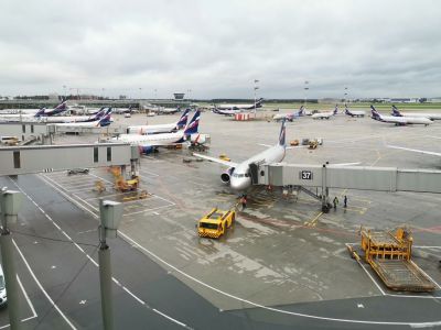 Aéroport de Moscou-Cheremetievo passerelle