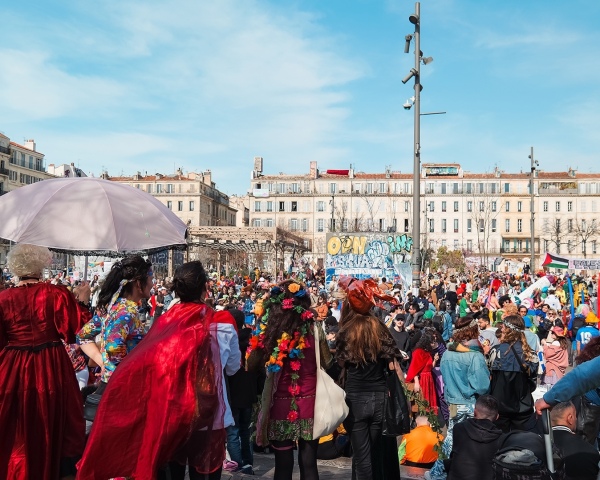 CARNAVAL MARSEILLE déguisement