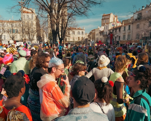 CARNAVAL MARSEILLE La Plaine en fête