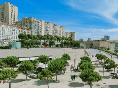 Marseille juin 2020 La Major le Parvis