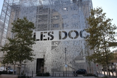 Les Docks Village entrée nord