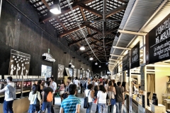 Mercato à Navigli Milan pour dîner