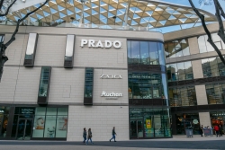 Prado shopping center