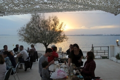 Restaurant asiatique bord de l'eau