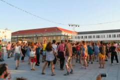 Rooftop Marseille foule