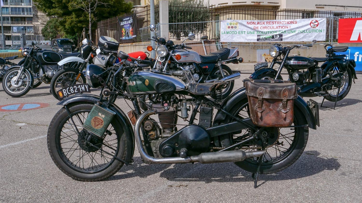 Une touche déco moto - Picture of Tino&co, Creteil - Tripadvisor