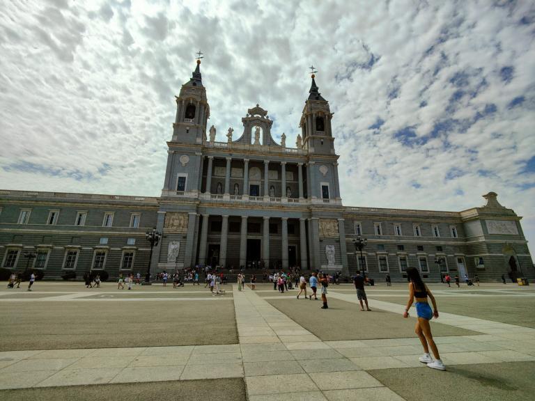 Cathédrale de la Almudena visite et messes