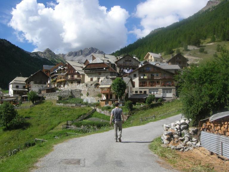 Passer un Week end nature en montagne dans le Queyras « pays des pierres »
