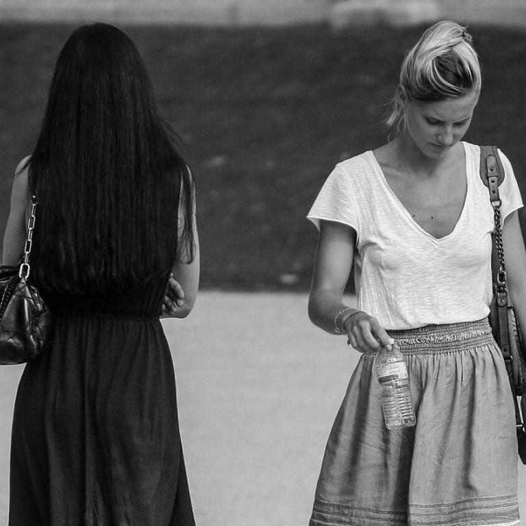 Les 6 profils qui font craquer une femme de Paris et d’ailleurs…