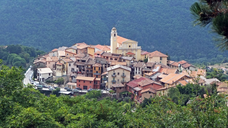 Balade dans les Alpes Maritimes près de Nice à la Bollène Vésubie
