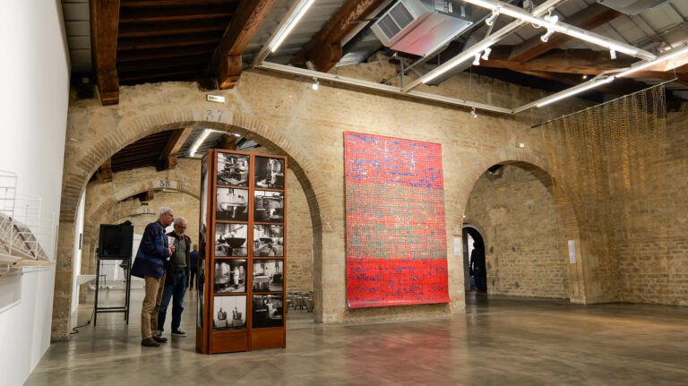 CAPC Bordeaux : entre sanctuaire de l’art contemporain et outil de marketing urbain