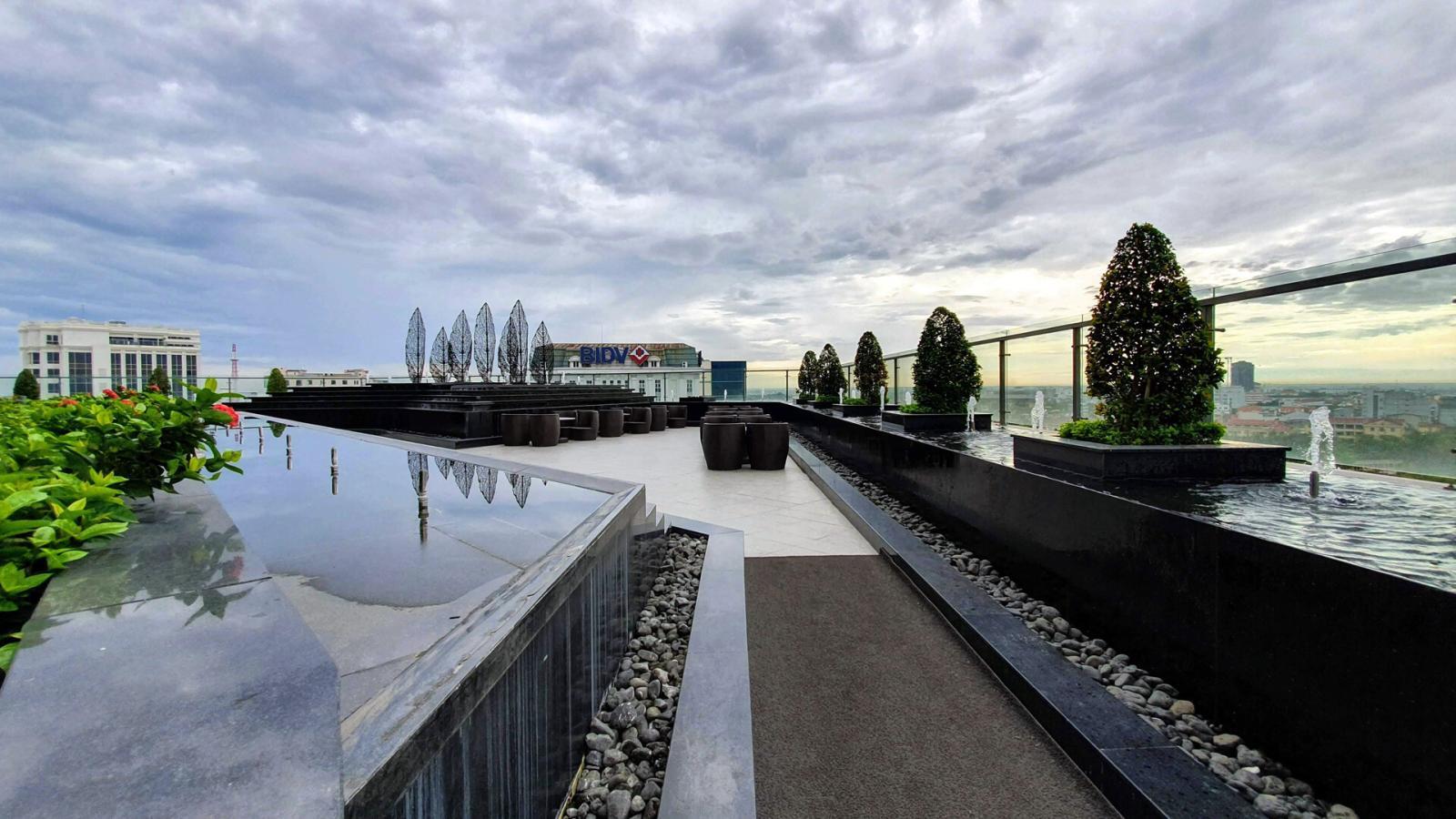 Melia Vinpearl Hue  rooftop
