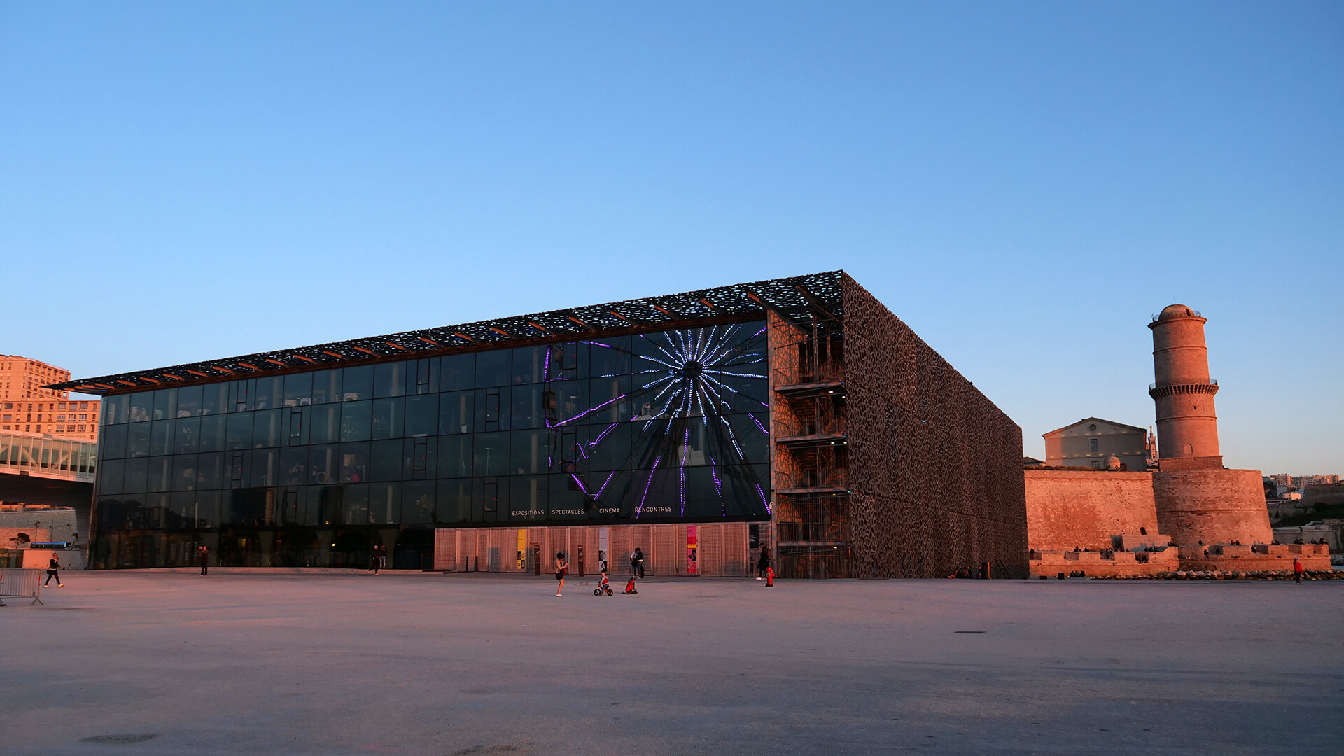 esplanade du Mucem