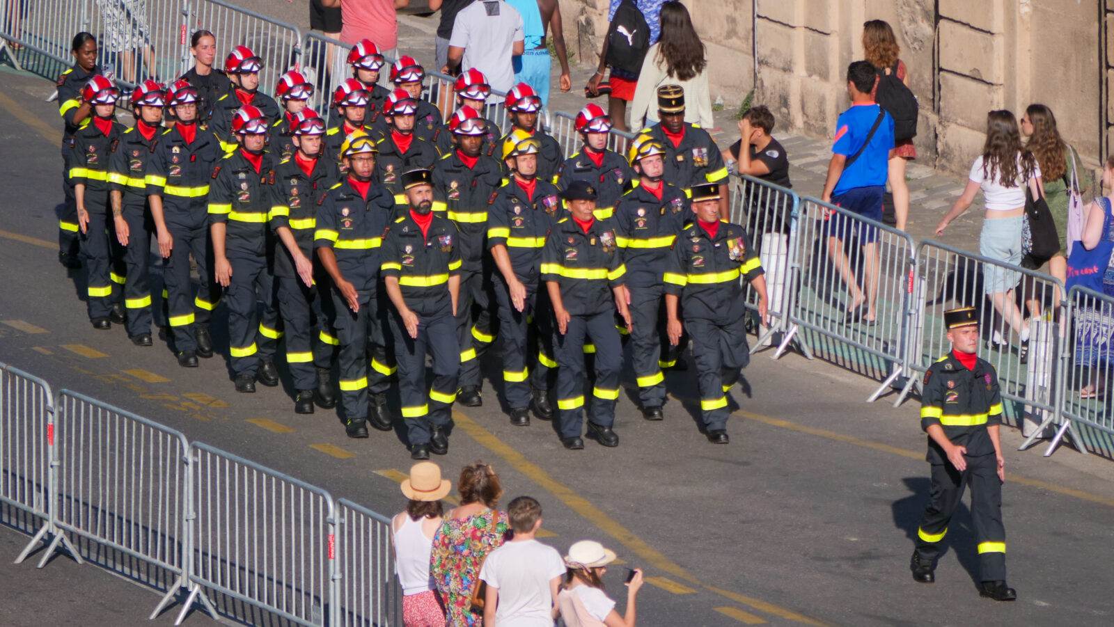 sapeurs pompiers défilé du 14 juillet à Marseille