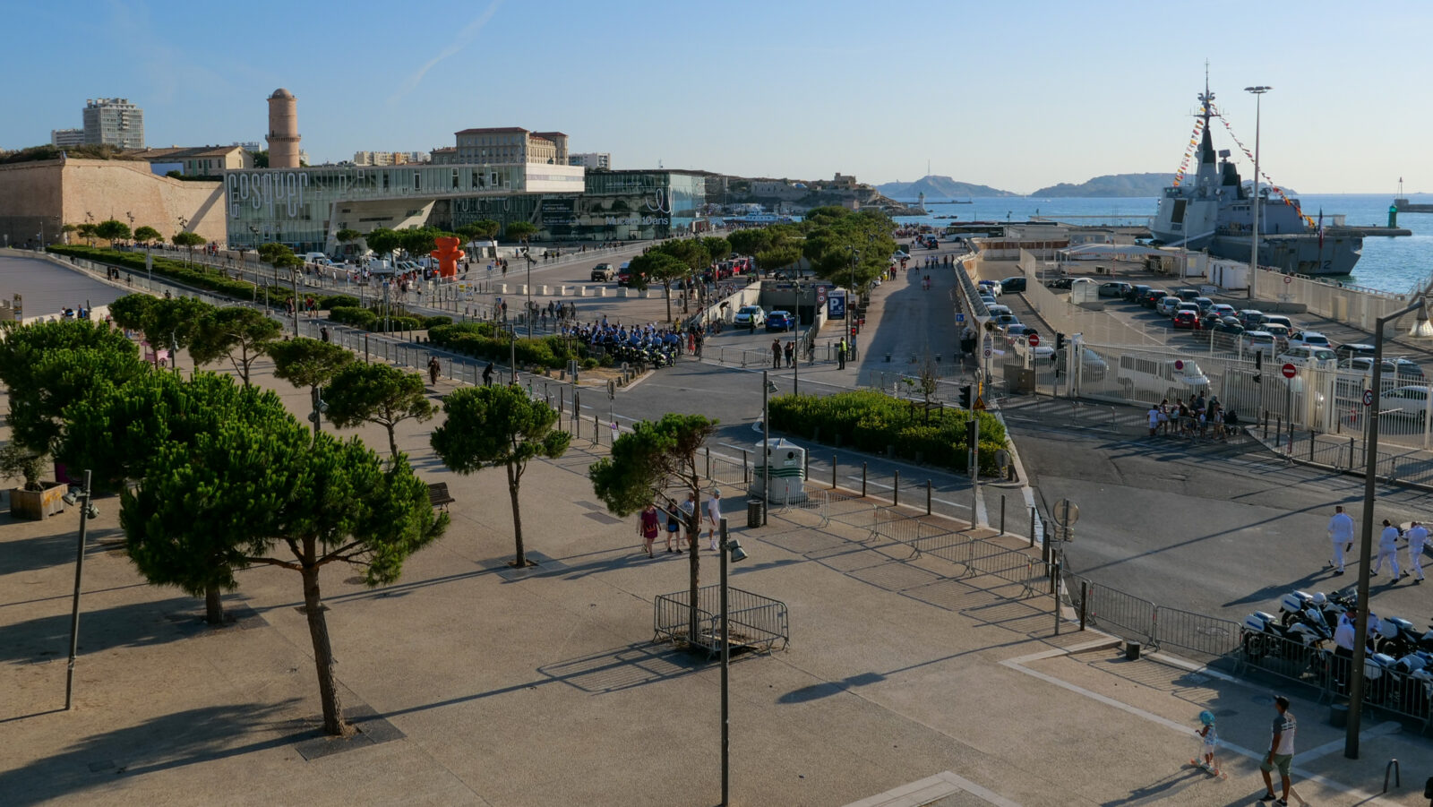 Défilé du 14 juillet à Marseille Mucem