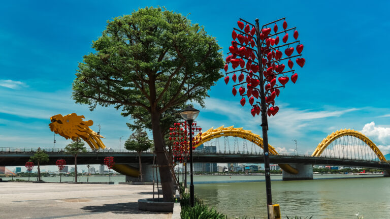 voyage à Da Nang pont dragon