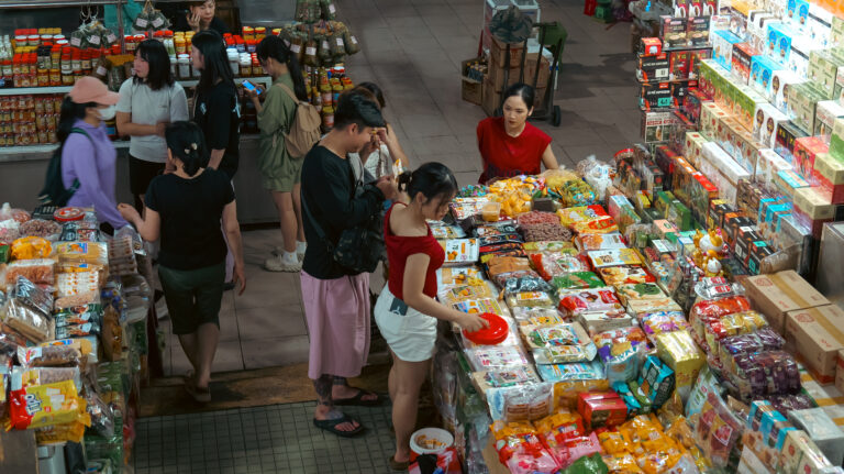Chợ Hàn shopping