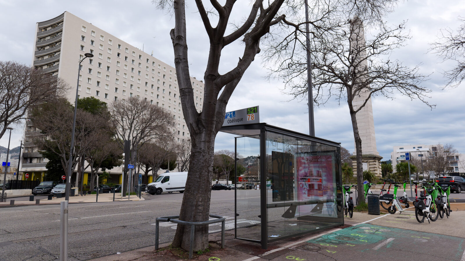 Bus Cassis Marseille arrêt LeCar 78 Prado Obélisque