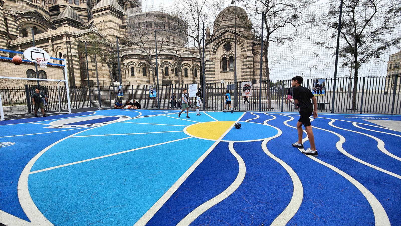 faire du foot en centre ville de Marseille