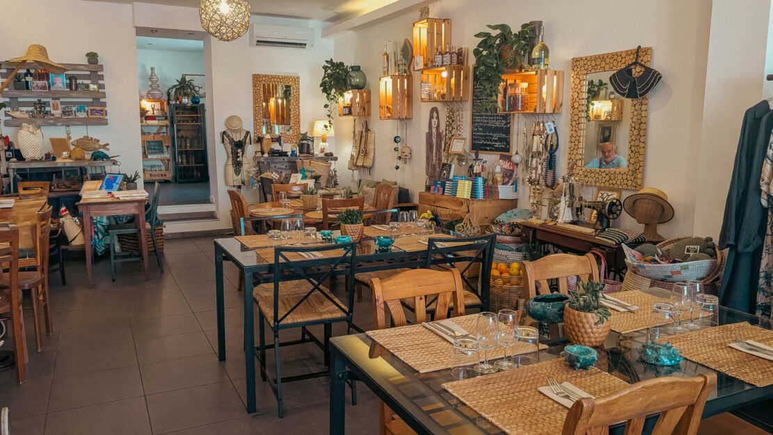 Cantine de Lynn salle