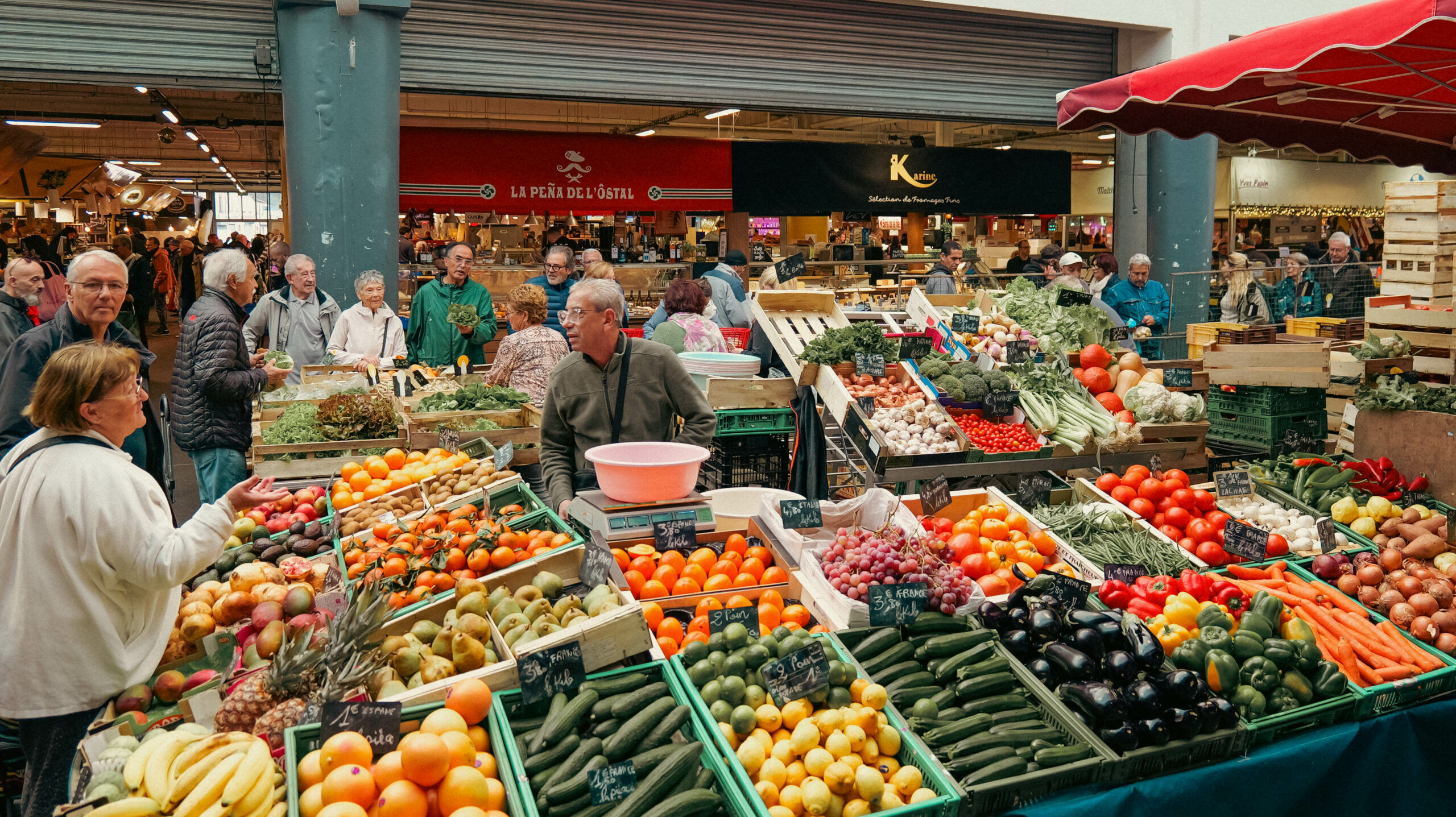 Marché des Capucins à Bordeaux