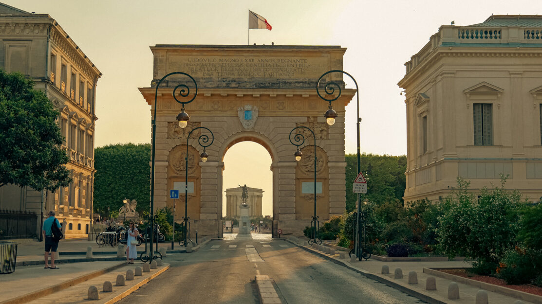 promenade à Montpellier à l'écusson