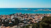 Vue panoramique sur la ville de Marseille et la Méditerranée de Notre Dame de la Garde