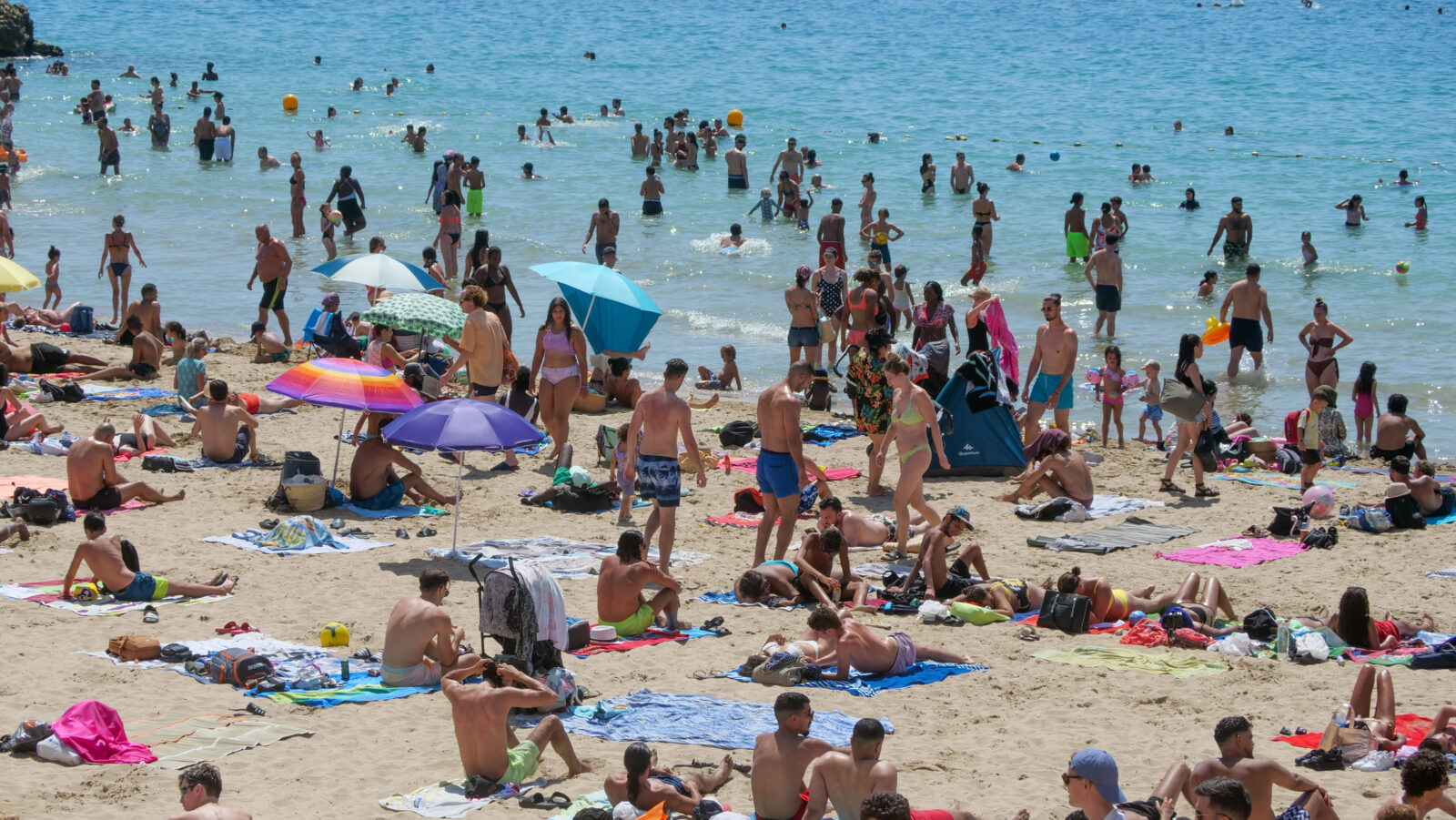 plage des Catalans Corniche