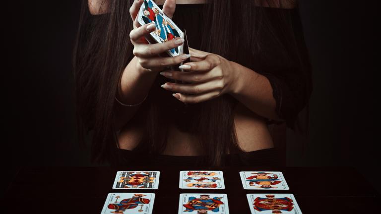 Le Tarot de Marseille : Une Exploration Ancestrale pour la Connaissance de Soi et le Développement Personnel