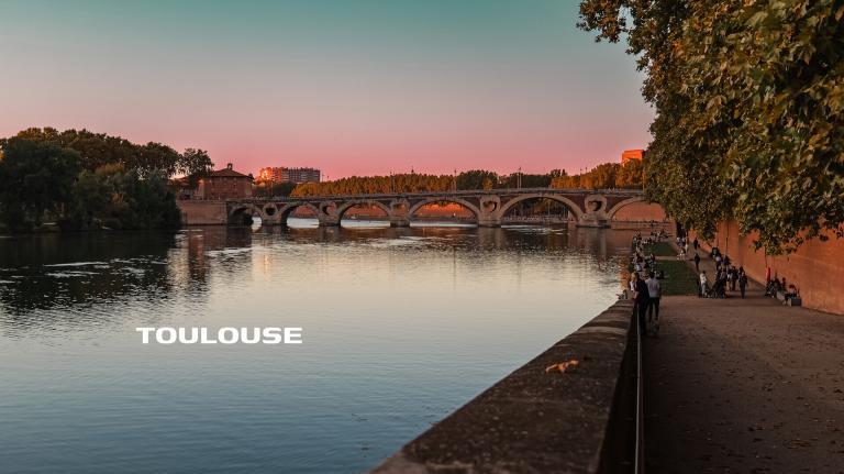 Toulouse : Se rencontrer au bord de la Garonne dans la Ville Rose